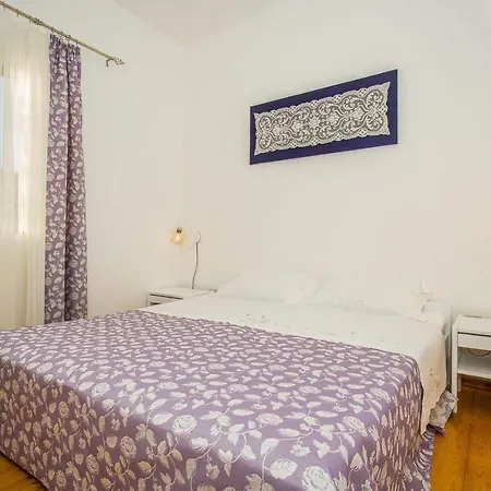Robert Guest house Brna